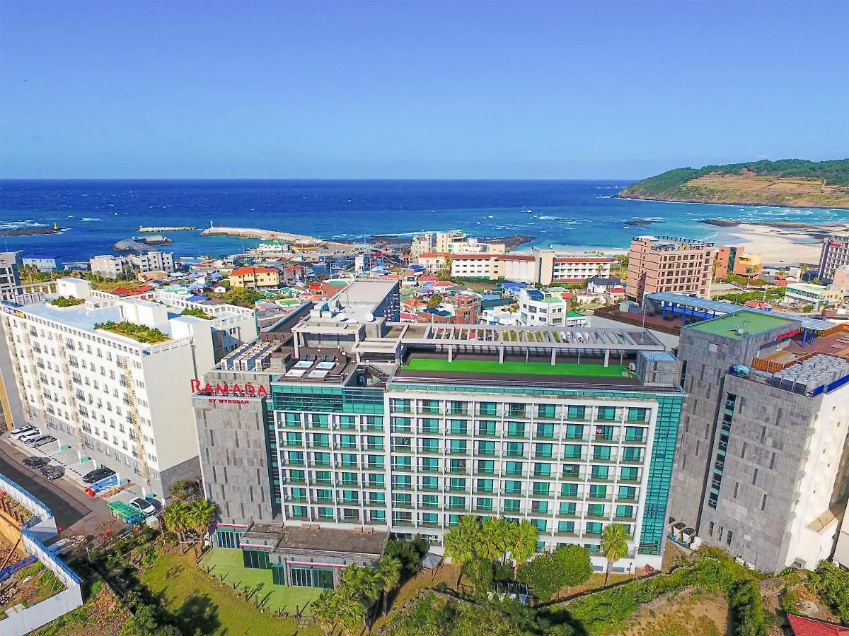 Ramada By Wyndham Jeju Hamdeok Hotel